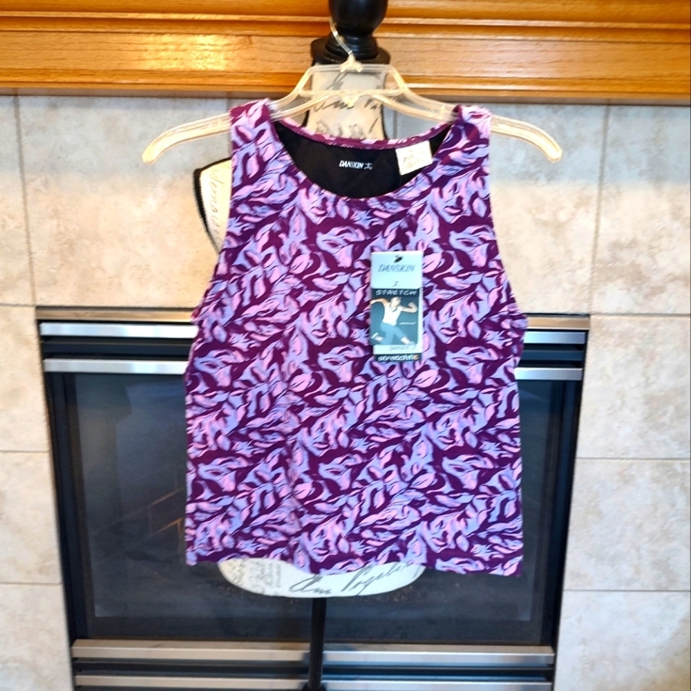 Danskin Stretch Size X-Large Women's Activewear Top NWT!
